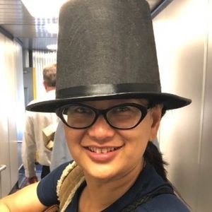 Meet your Posher, Thoibi